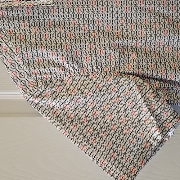 MK Logo Causal Button-down - Picture 4 of 7